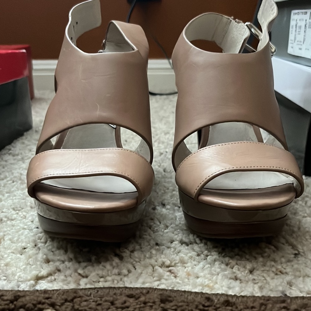 Michael Kors beige shoes